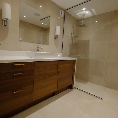 בית נופש Sjogata No1 לארביק